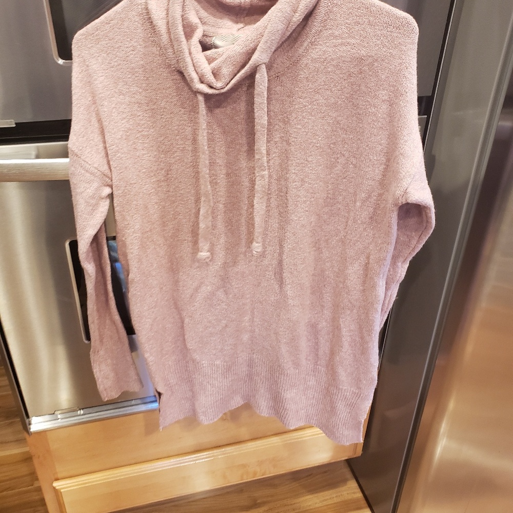 Ladies light sweater